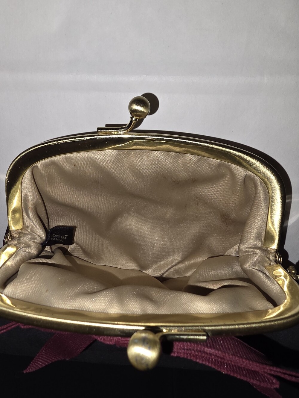 Y2K Coach Lurex Burgundy Signature & Bow Kisslock Coin Purse/pouch - Picture 5 of 5